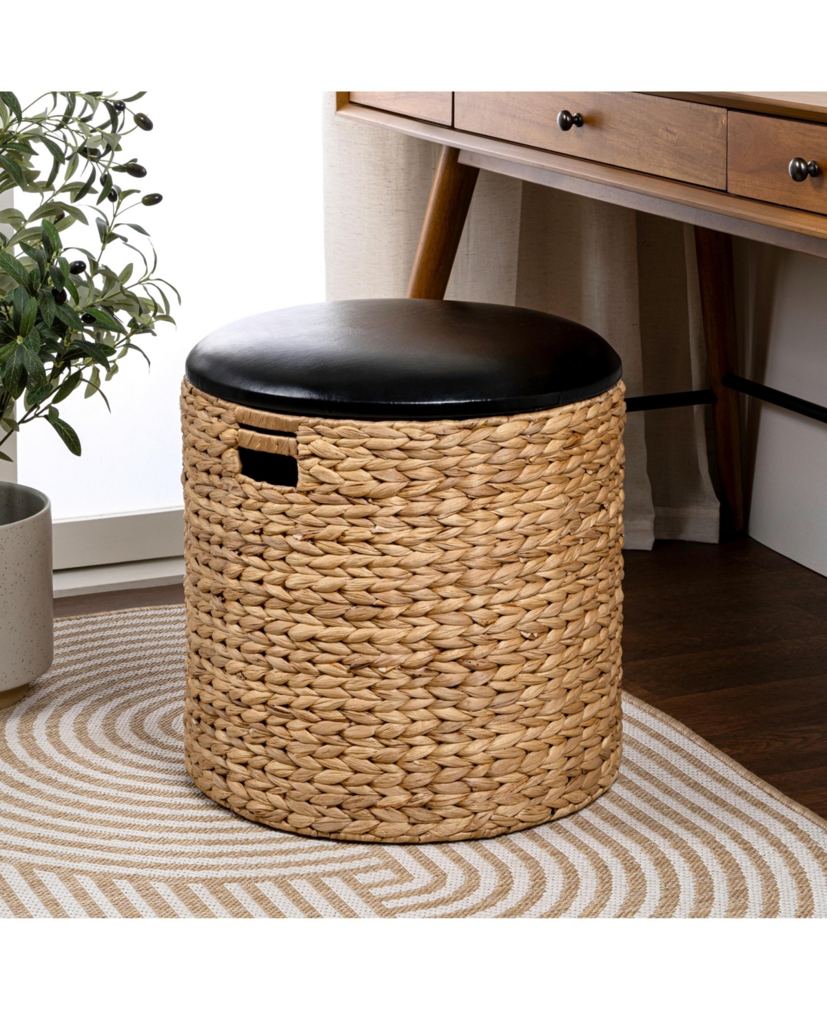 Happimess Josie Modern Coastal Hand-Woven Hyacinth Storage Ottoman with Lid