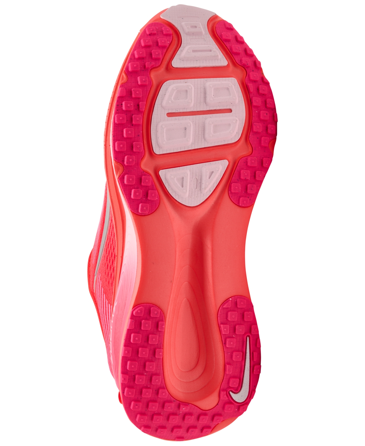 Nike Vomero 18 Running Shoe In Red
