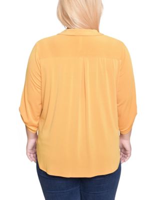 Plus Size 3/4 Roll Tab Zip Front Top