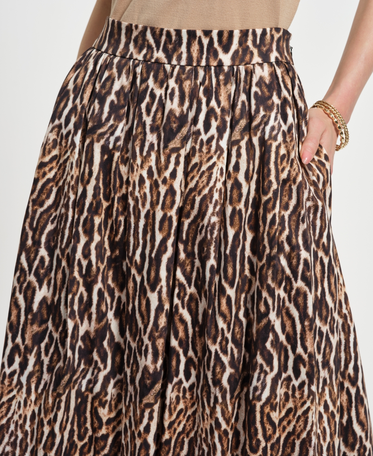 Isaac Mizrahi Women's Sateen Midi Full Skirt In Animal Print