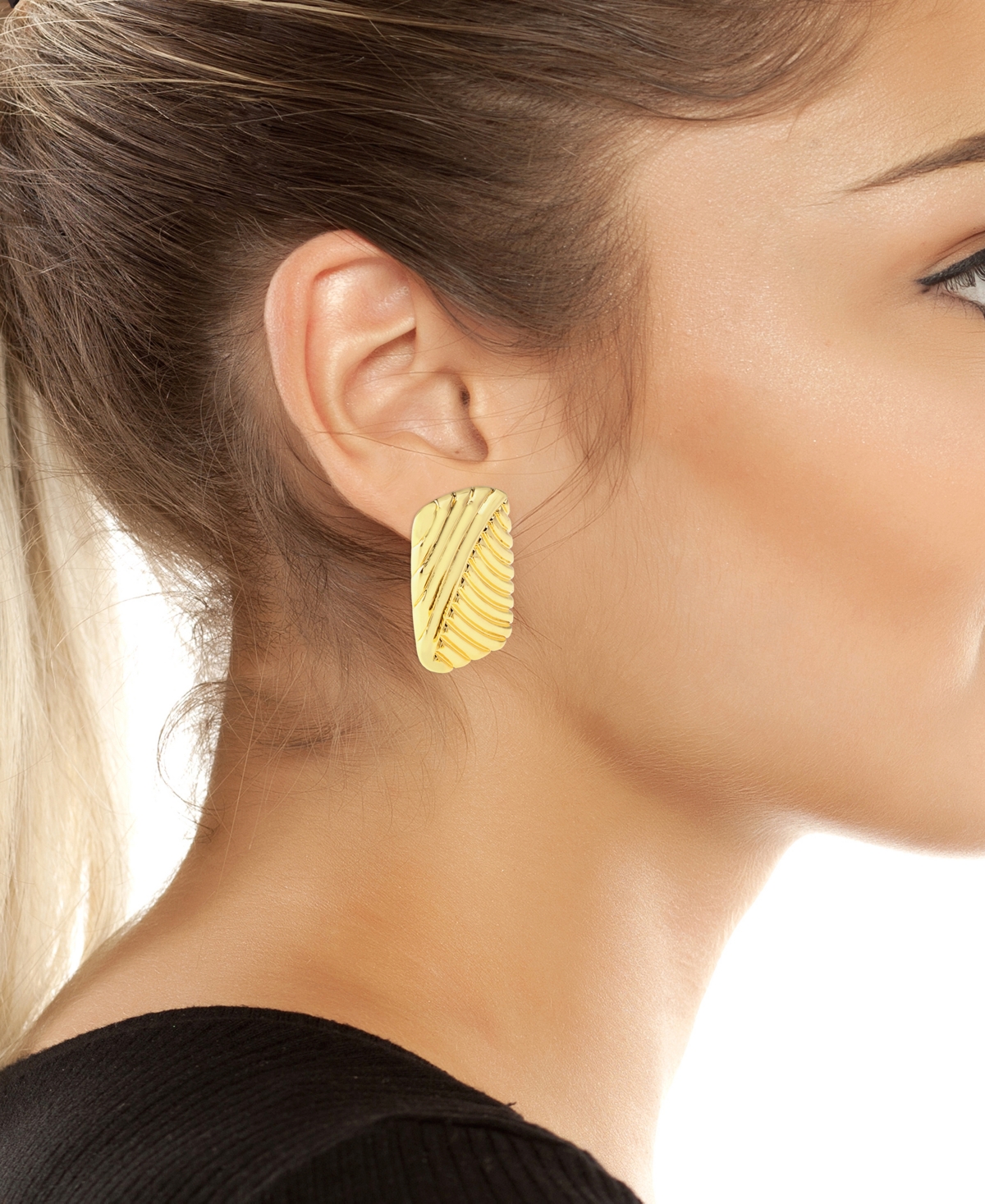 Steve Madden Gold Vintage Ribbed Rectangle Button Earrings