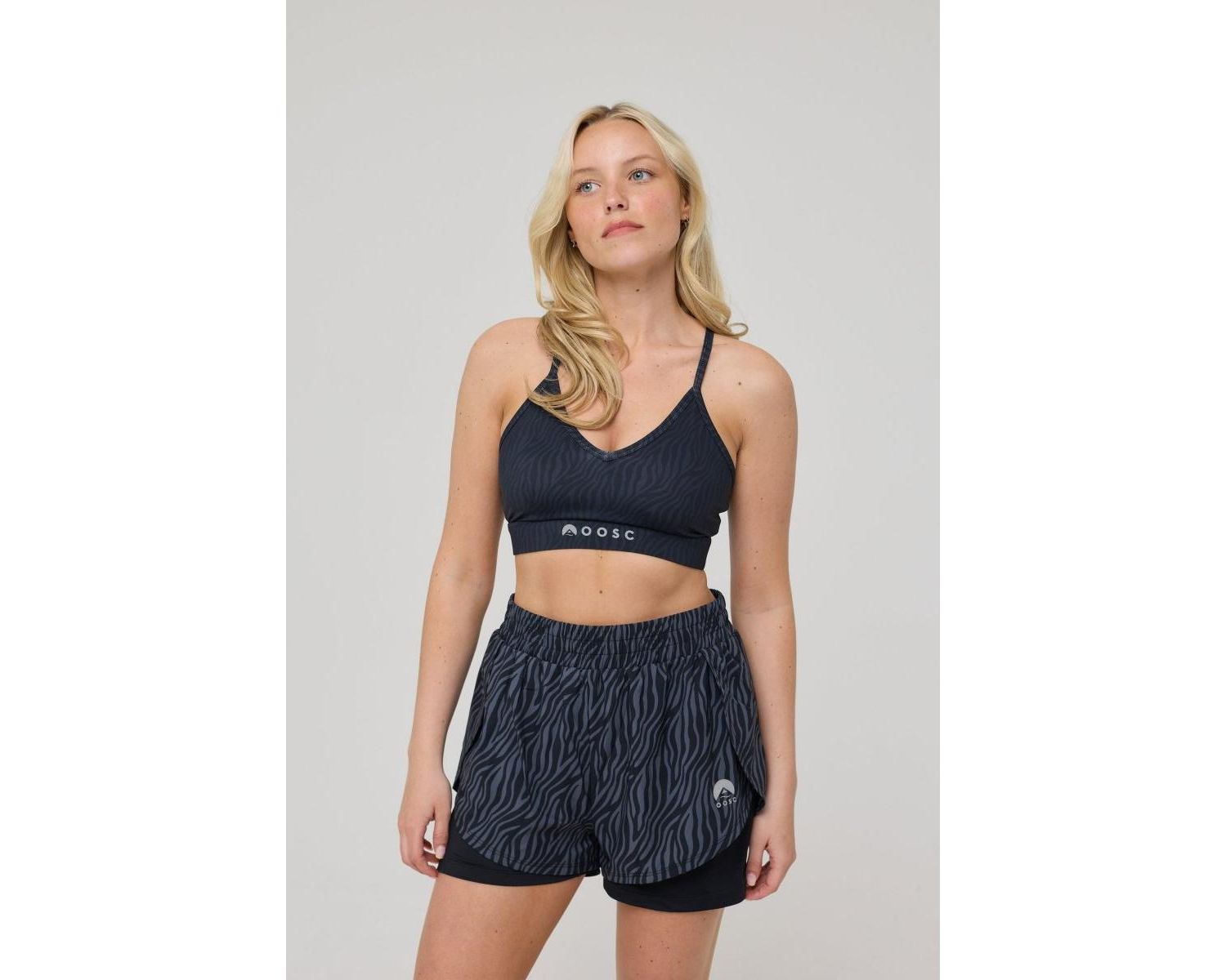 Women's Medium Support Infinite Sports Bra - Black Tiger