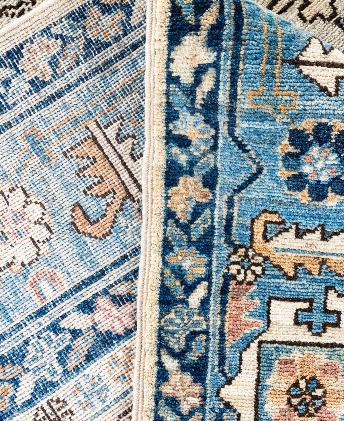 Adorn Hand Woven Rugs Serapi M0103-285 8'2"x9'9" Area Rug In White