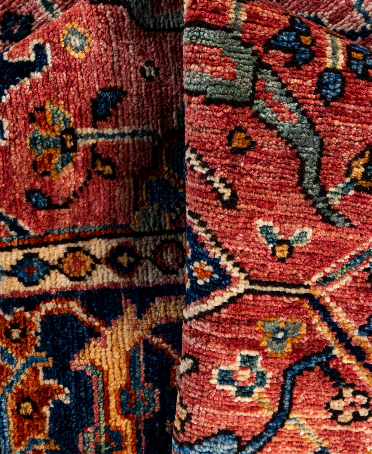 Adorn Hand Woven Rugs Serapi M0103-308 4'2"x5'10" Area Rug In Pink