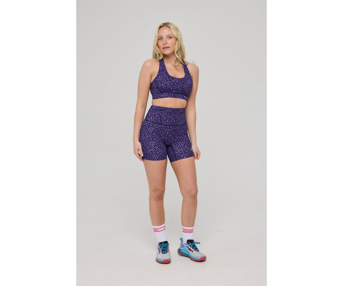 Женские шорты OOSC Infinite High Waisted Shorts - Purple Leopard, цвет: Фиолетовый леопардовый — фото 2