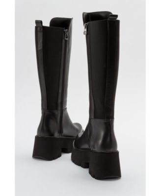 Solo Platform Boot (Women)