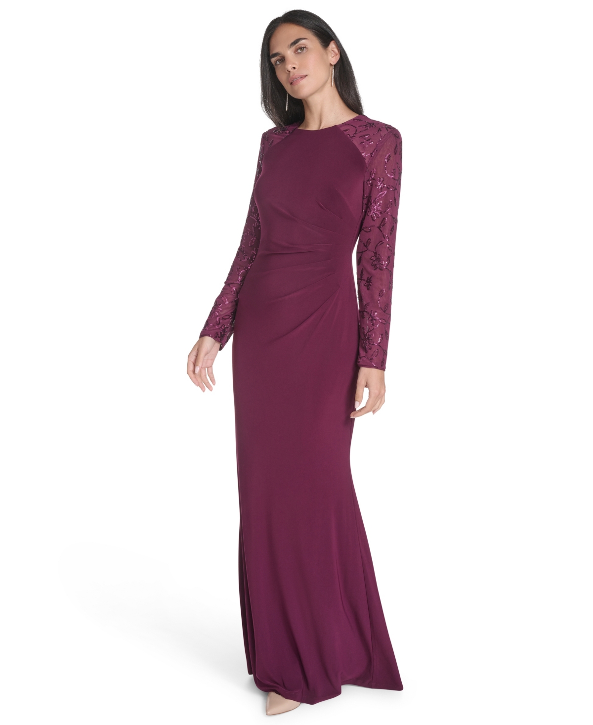 Jessica Howard Petite Raglan Sleeve Gown In Burgundy