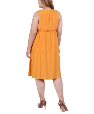 Plus Size Sleeveless Crochet Detail Dress