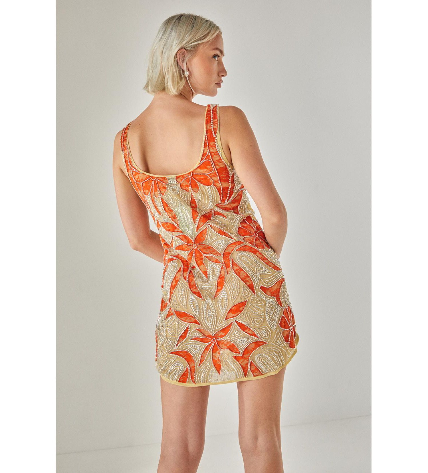 Women's Retro Lace Curved Hem Mini Dress