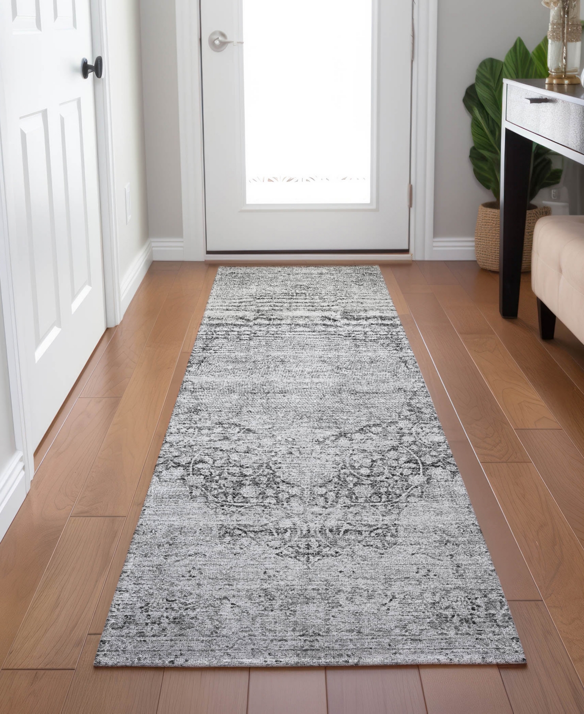 Dalyn Karaj Kj8 2'3"x7'6" Runner Area Rug In Gray