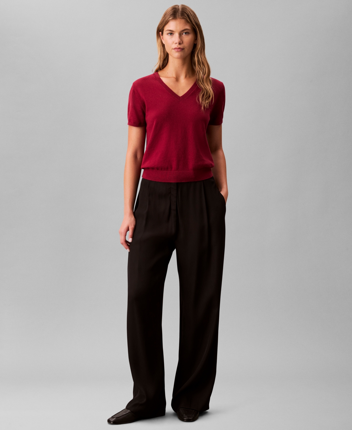 Calvin Klein Women's Short Sleeve V-Neck Sweater