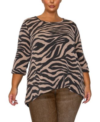 Plus Size Textured Zebra Button Back Top
