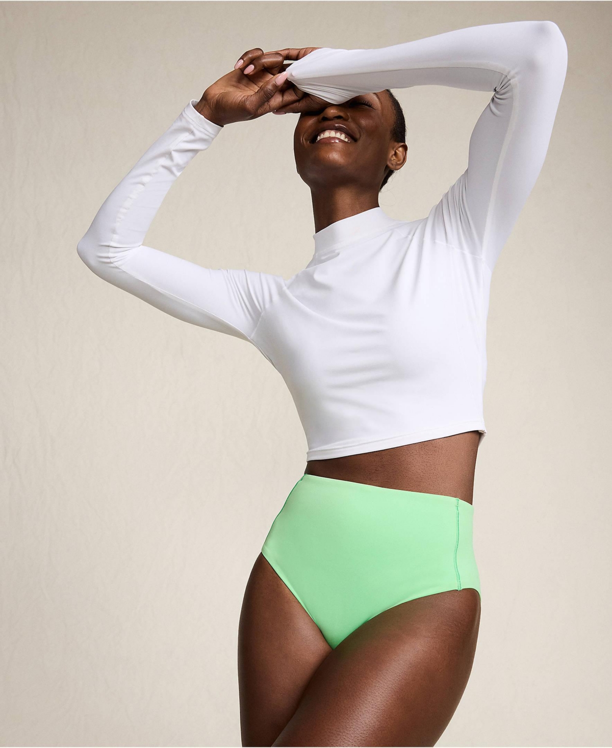 Lands' End Women's SunShade Upf 50 Long Sleeve Cropped Rash Guard