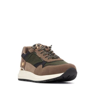 Women's Casual Sneakers
