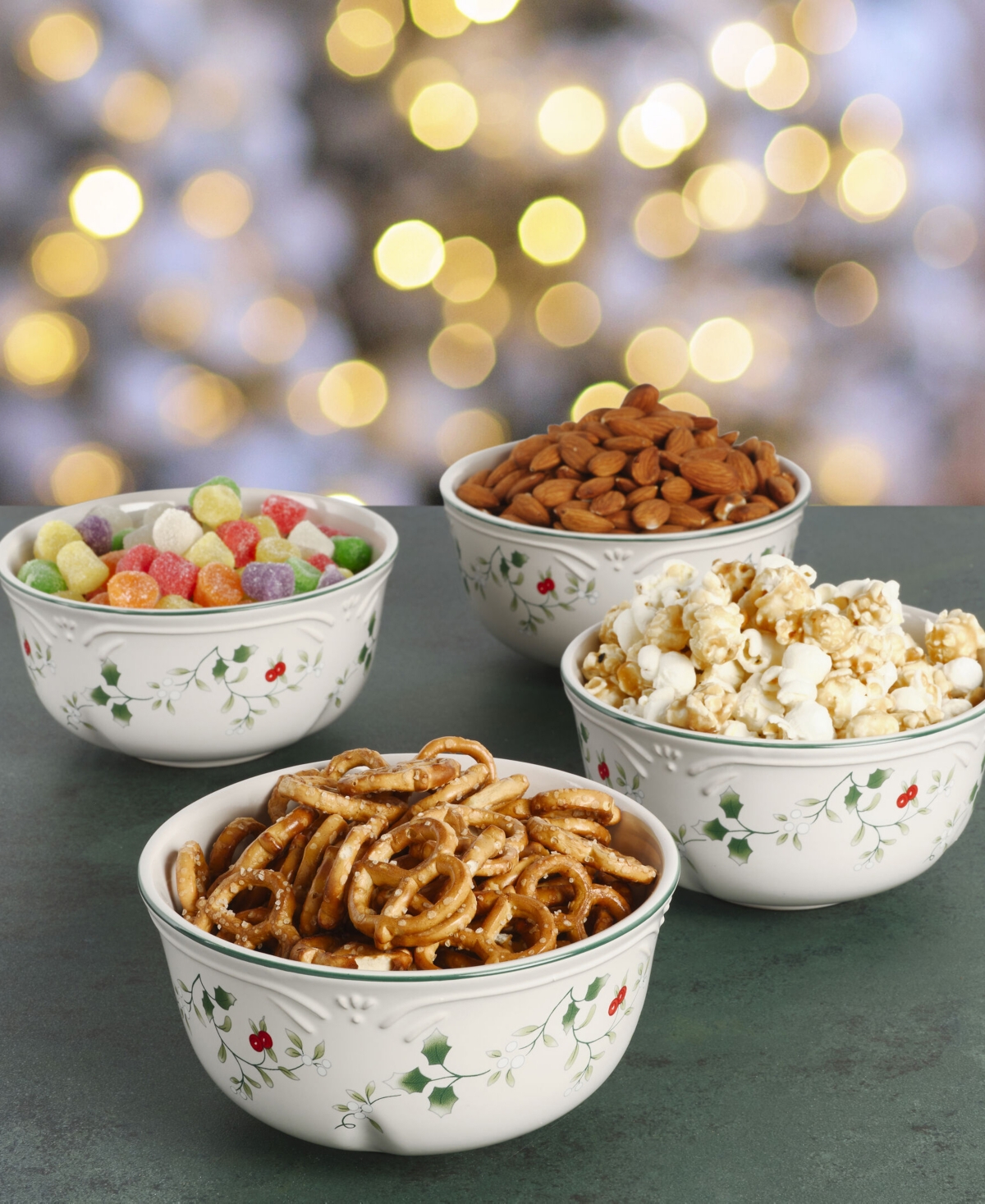 Winterberry Holiday Cereal Bowls, Set of 4