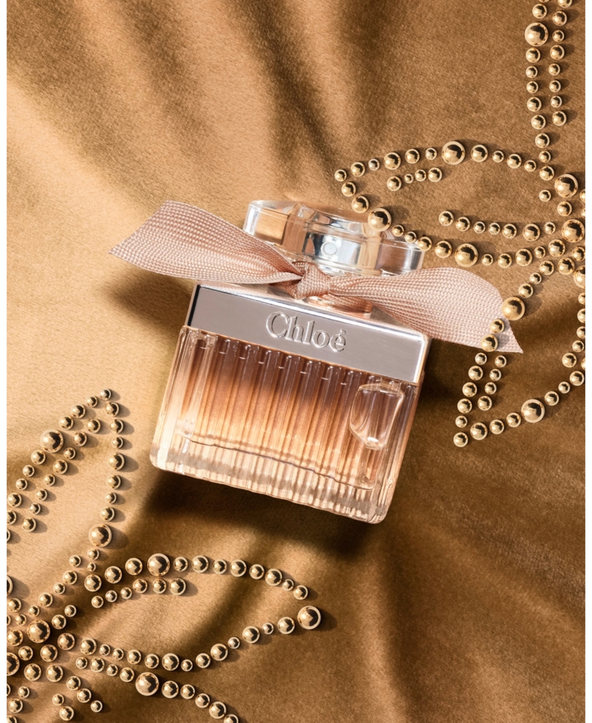 Chloé Christmas 2025 Signature Eau De Parfum 100ml Gift Set In Neutral