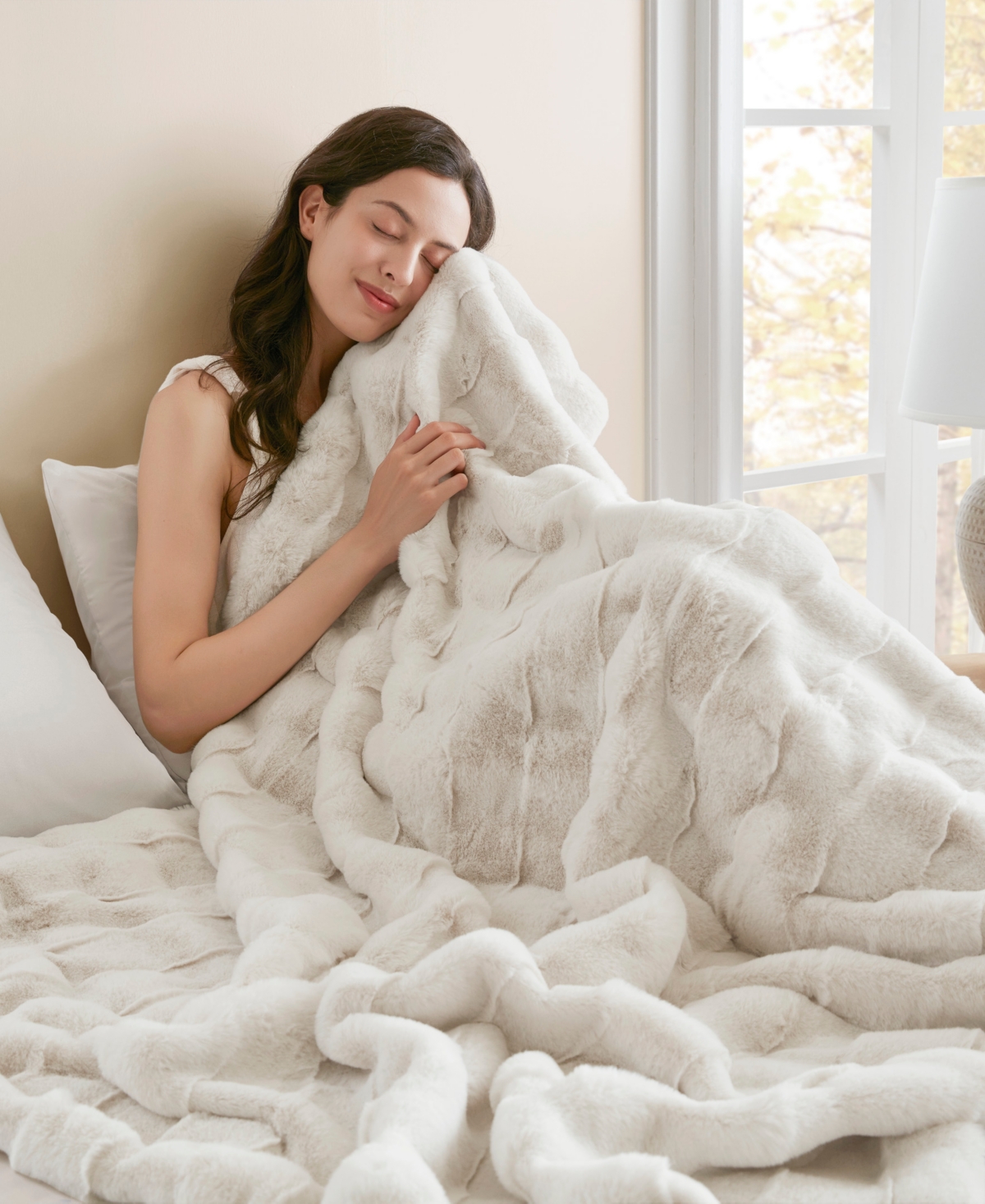 Madison Park Vivienne Faux Fur Throw, 50" x 60"