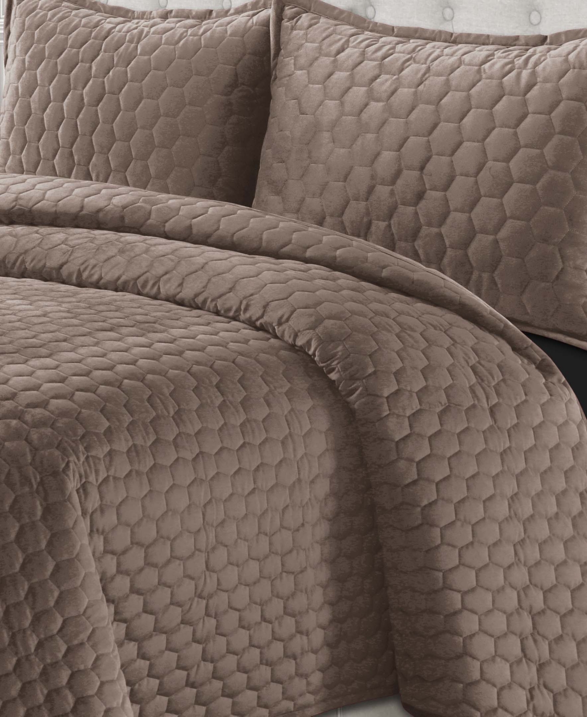 Tribeca Living Lugano Honeycomb Velvet Oversized Solid 3 Piece Quilt Set, Queen In Brown