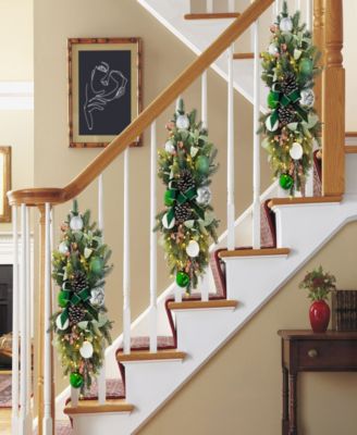 Puleo 28" Pre-Lit Adorned Banister Swag