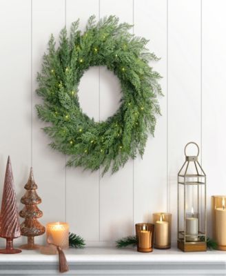 24" Pre-Lit Artificial Flocked Wreath