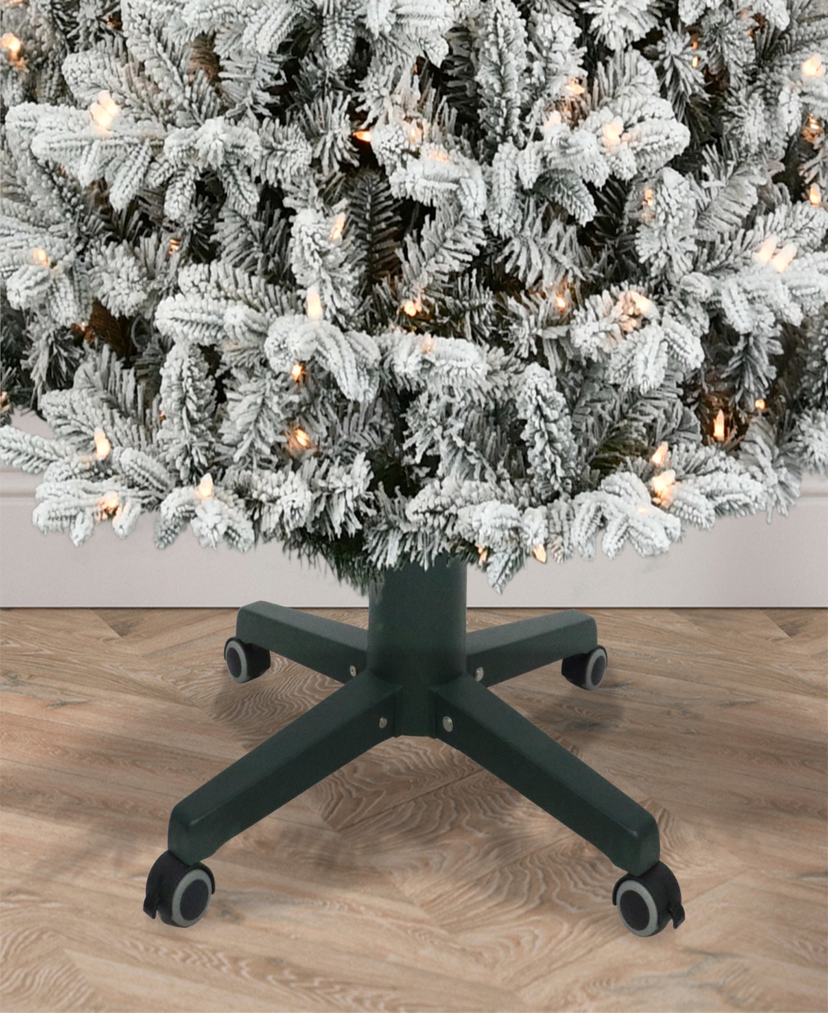 Puleo 21" Lockable Artificial Tree Stand In Green