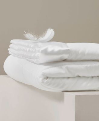 Windom Lightweight Down Alternative Satin Trim Blanket, King