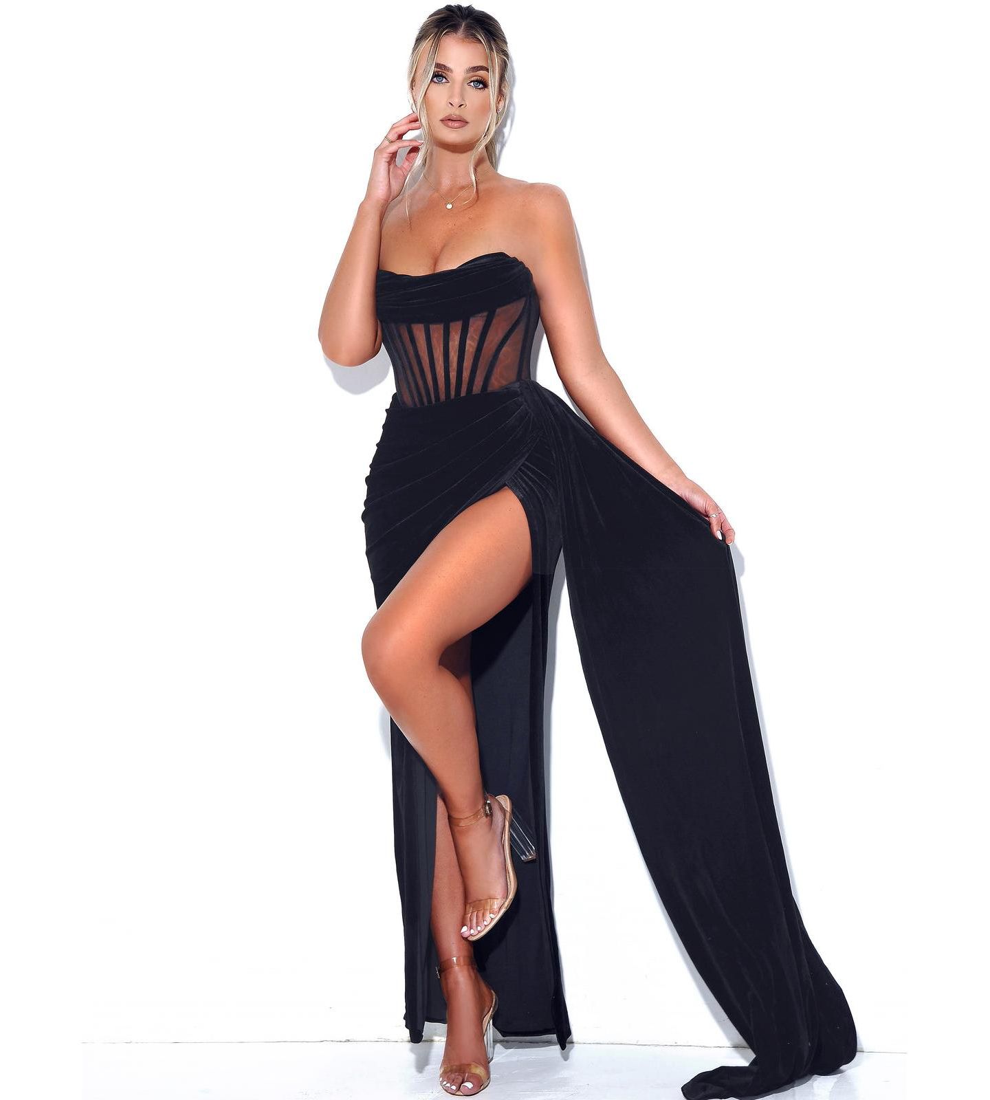 Женское платье Miss Circle Priya Black Draping Corset High Slit Velvet Gown, цвет: Чёрный — фото 2