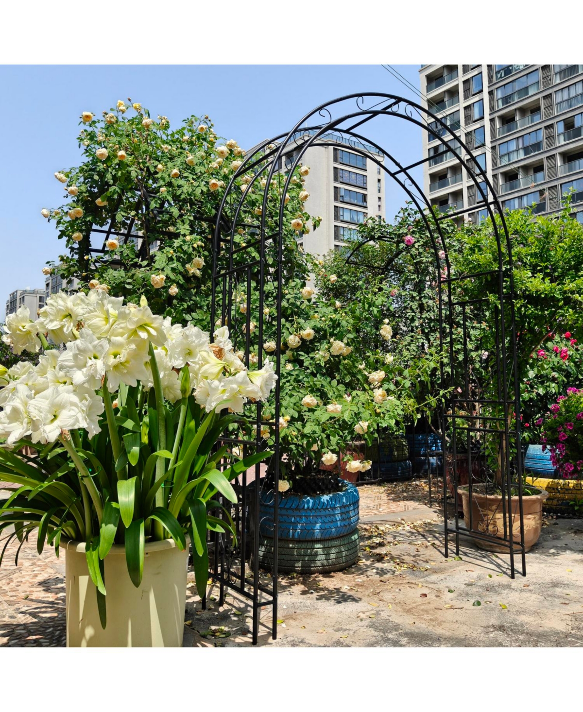 Streamdale Furniture Black Metal Garden Arch 90.5" High