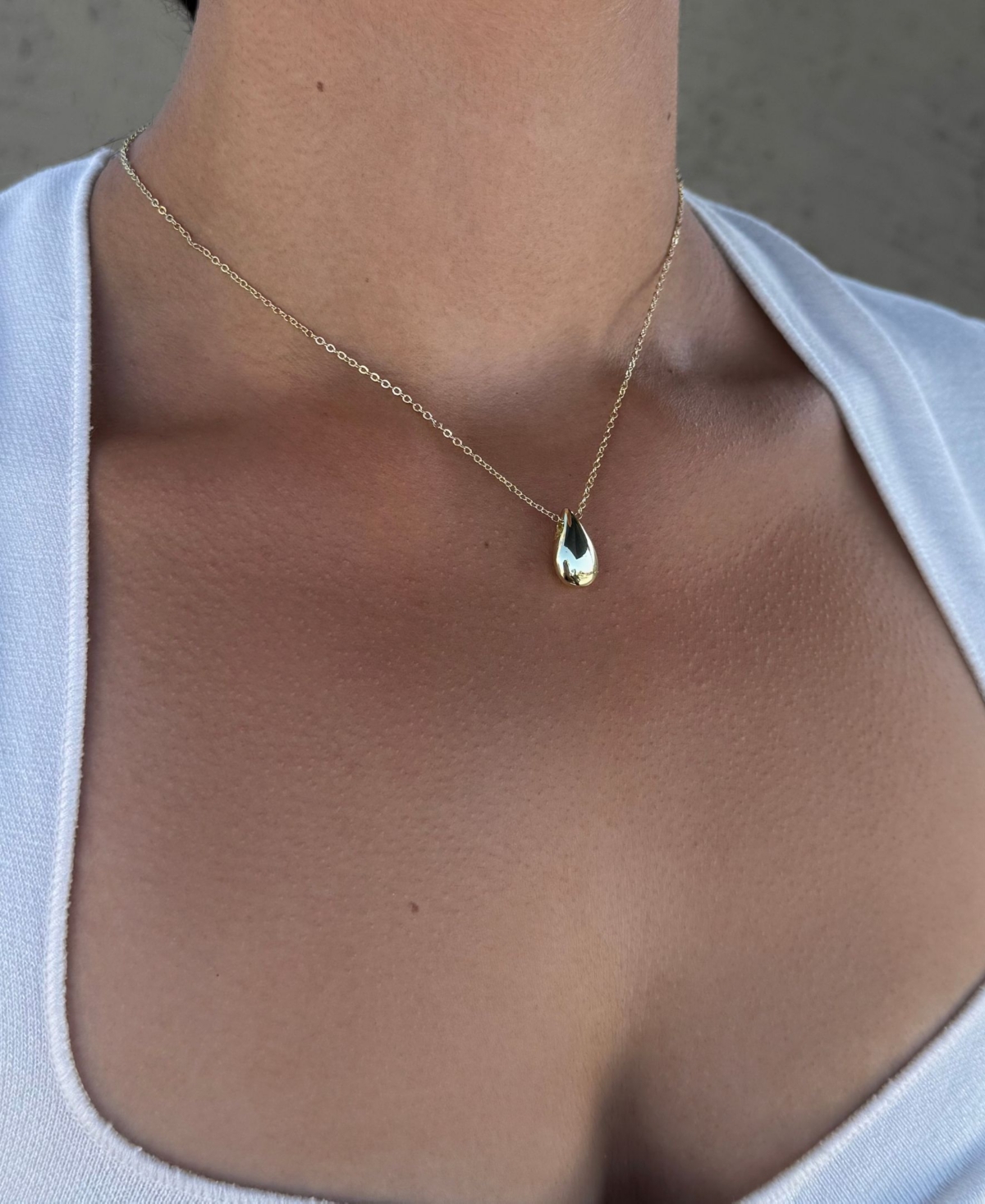 Adornia Gold Teardrop Necklace In Gold