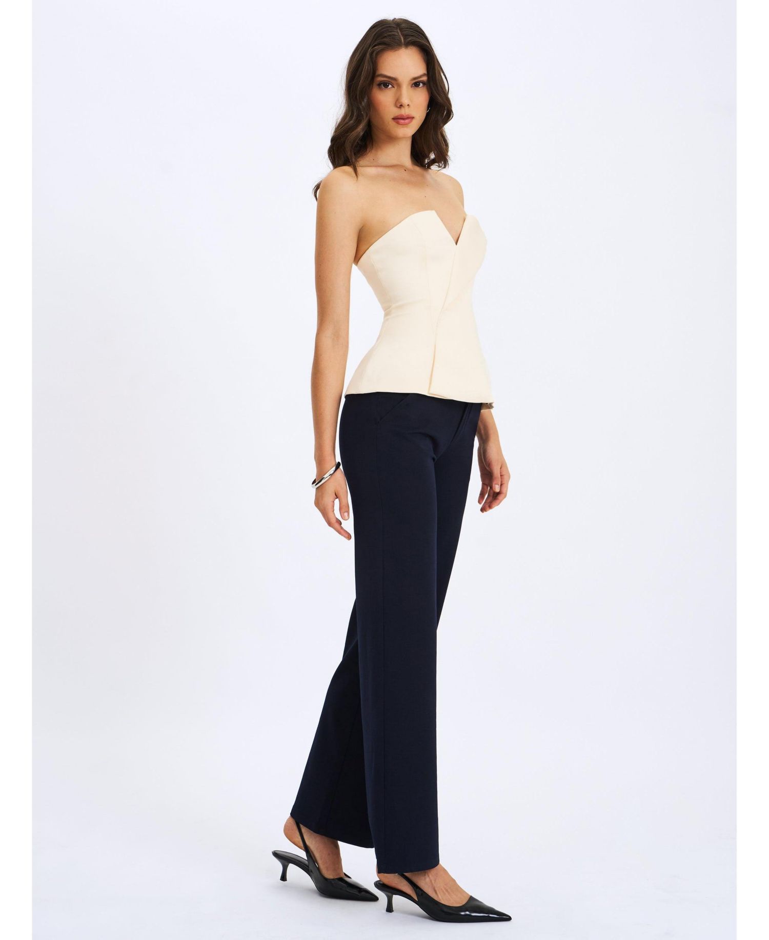 Women Yanin Navy Low-Rise Straight Leg Pants