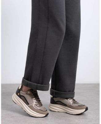 Women's Casual Sneakers