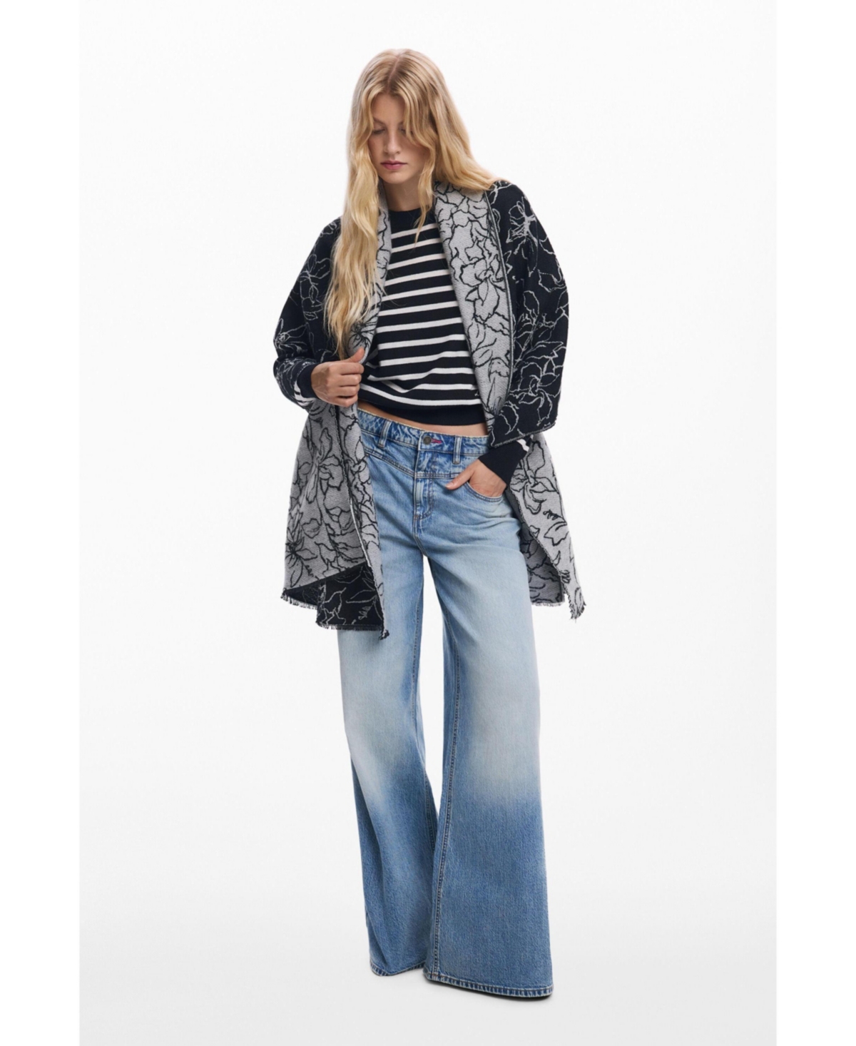 Desigual Women's Reversible Floral Cape Scarf In Black