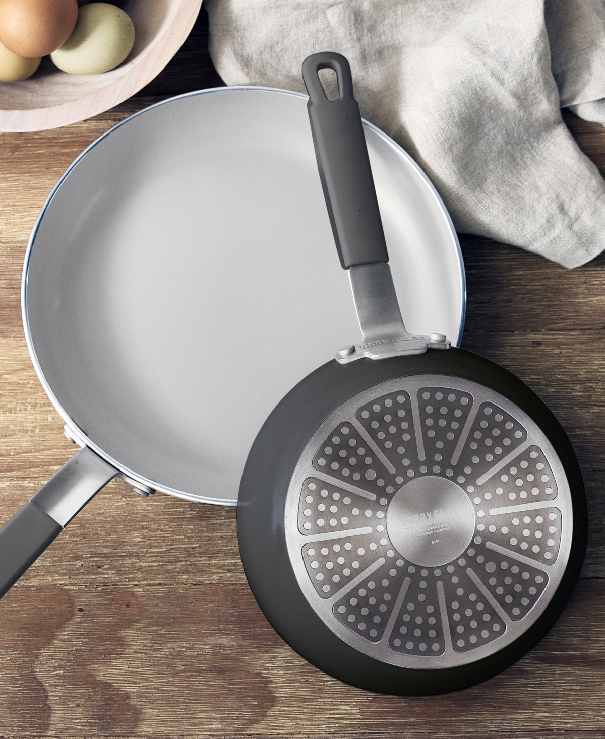 Greenpan Bobby Flay Ceramic Nonstick 10" Frypan In Gray