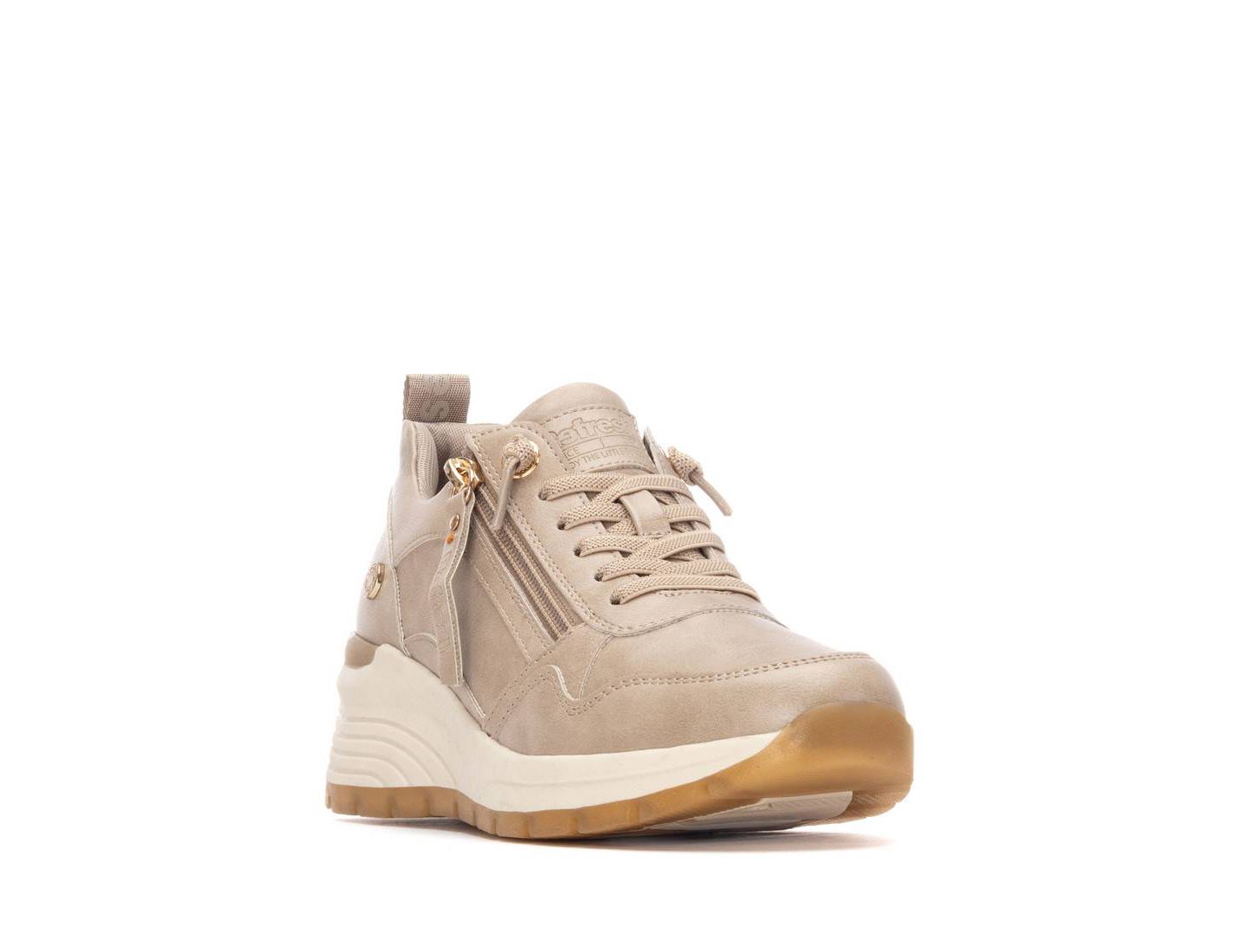 Женские кроссовки XTI Casual Sneakers Refresh Collection, цвет: Бежевый — фото 1
