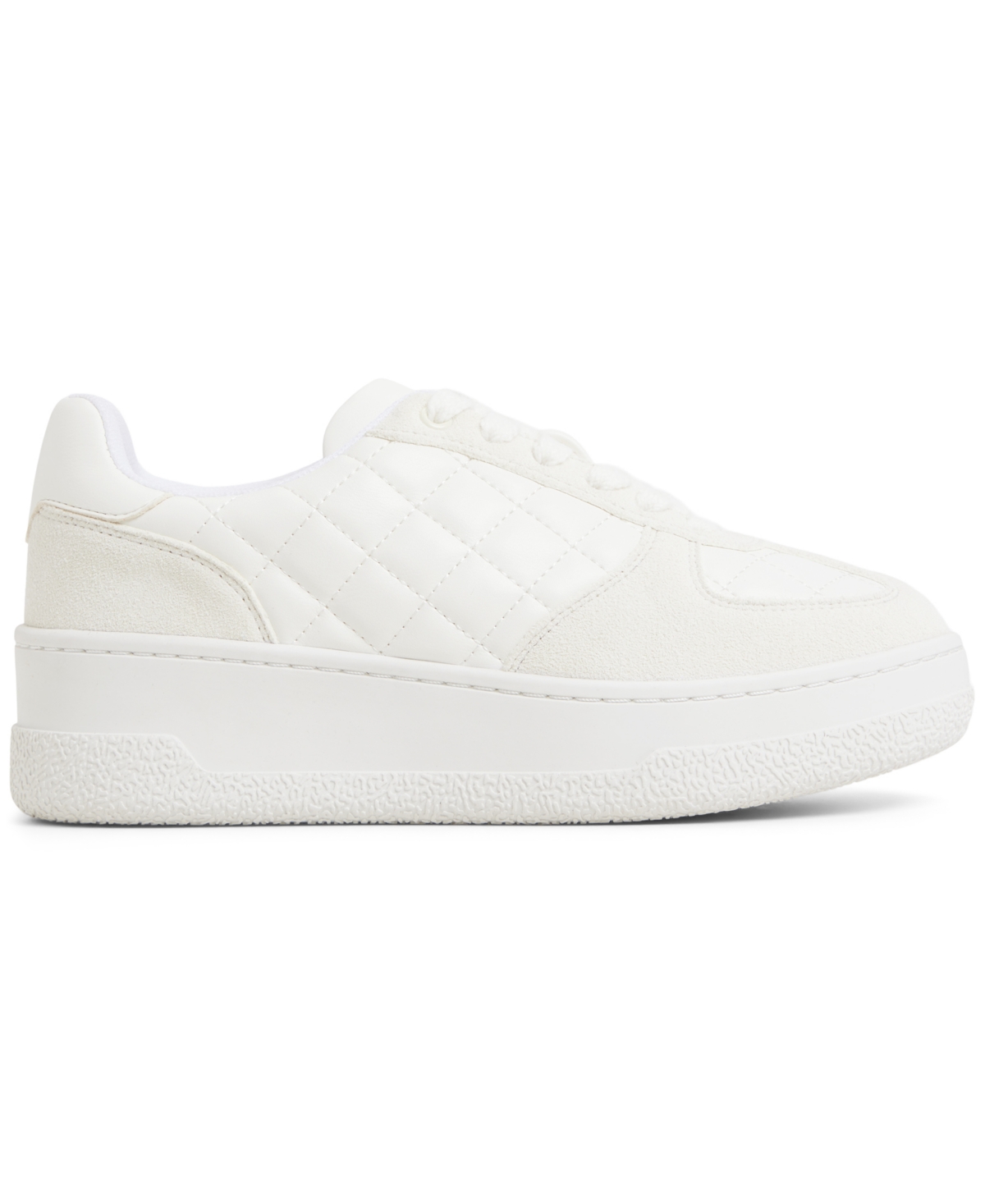 Aldo Deevale In White In White