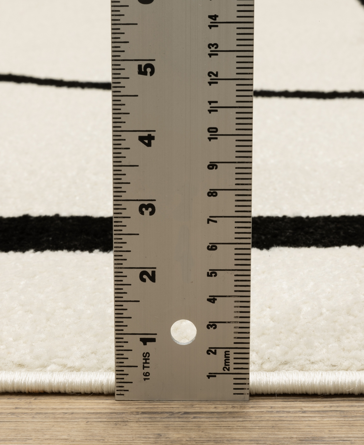 Oriental Weavers Quinn Qui06 8' X 10' Area Rug In White