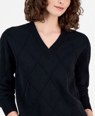 Women's Diamond Knit V-Neck Sweater