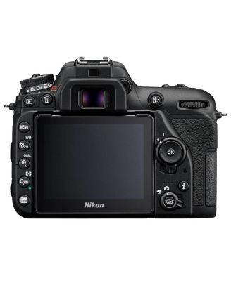 D7500 DSLR with AF-S DX NIKKOR 18-140mm f/3.5-5.6G ED VR Lens