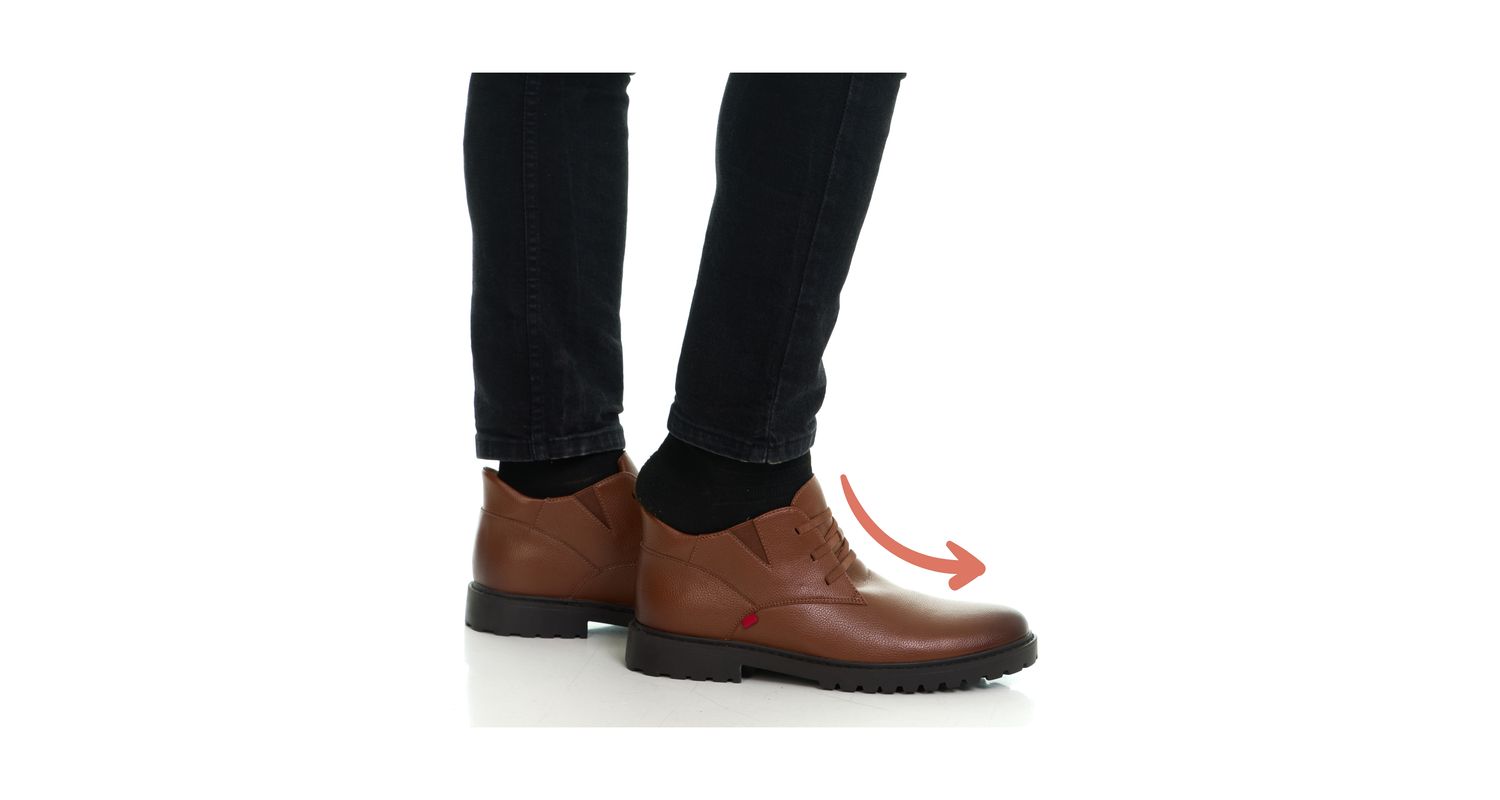 Clark Road Hands-Free Slip On Technology Leather Laceup Chukka Boots