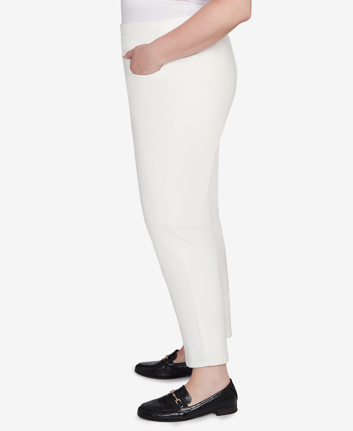Alfred Dunner Plus Size Vienna Allure Fit Flat Front Corduroy Short Length Pant In White