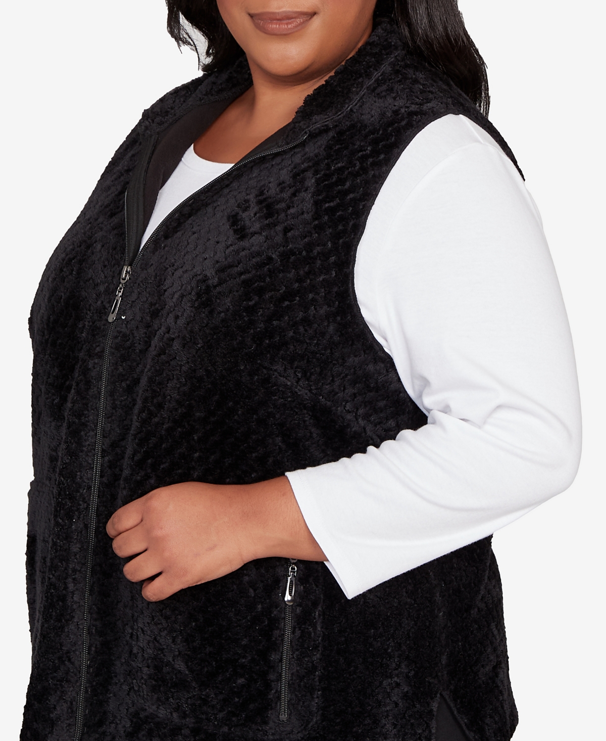 Alfred Dunner Plus Size Barcelona Plush Fleece Lined Mock Neck Vest In Black