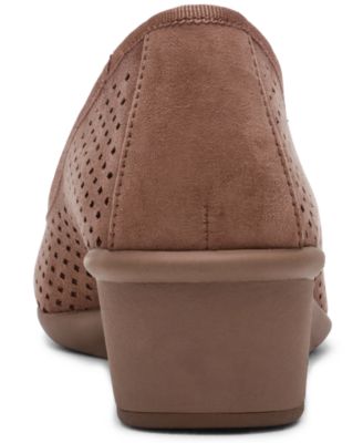 Women's Winslet Perforated Wedge Pumps