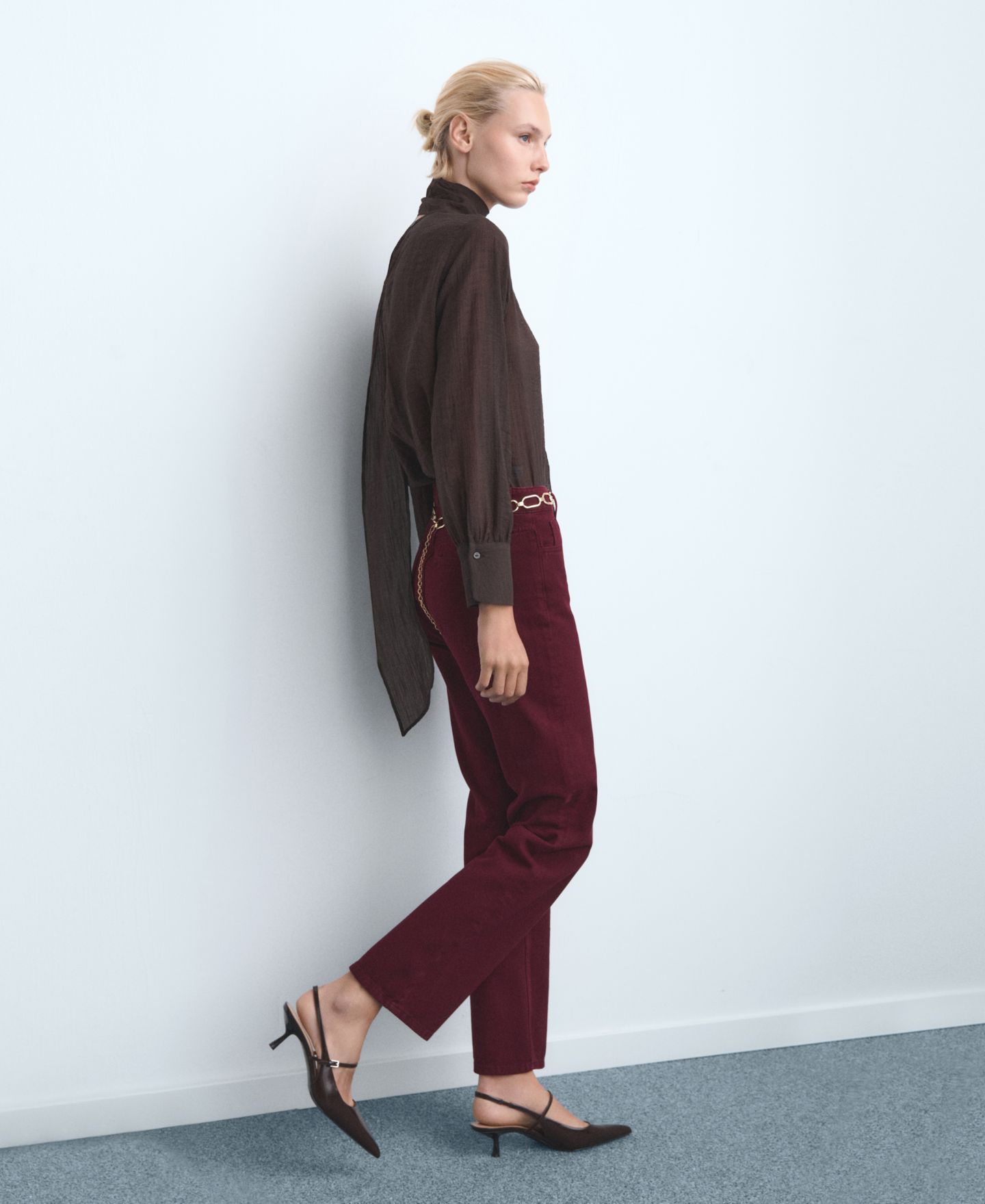 Женские джинсы Mango Matilda High-Rise Straight, цвет: Винный — фото 9