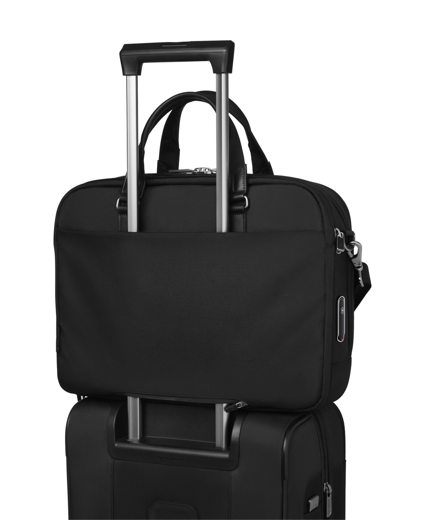 Сумка Victorinox Werks Traveler 7.0 Deluxe Briefcase, цвет: Чёрный — фото 2
