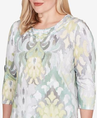 Petite Stockbridge Ikat Medallion Pattern Soft Knit Top