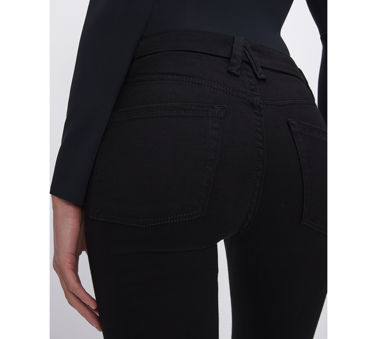 Good American Women's Never Fades Flared Jeans