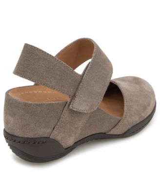 Women's Nia Casual Wedge Shoe