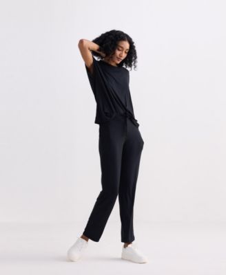 Women's Relaxed Tee in Black