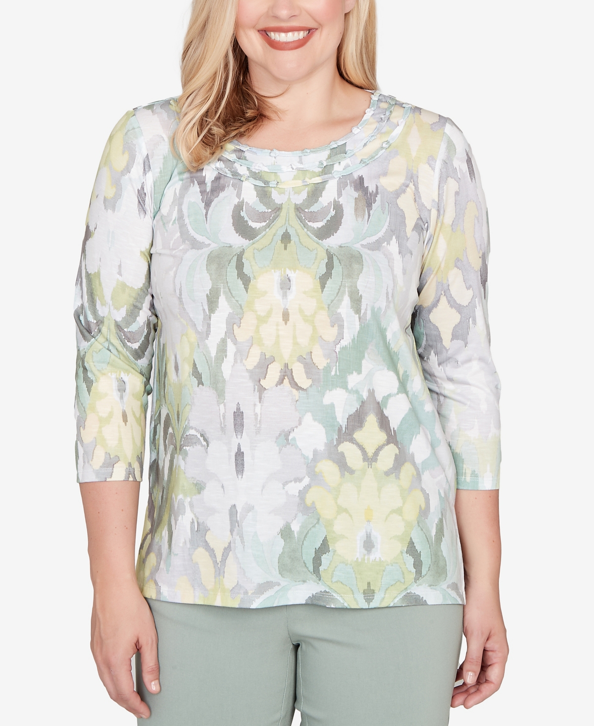 Alfred Dunner Stockbridge Ikat Medallion Pattern Soft Knit Top In Neutral