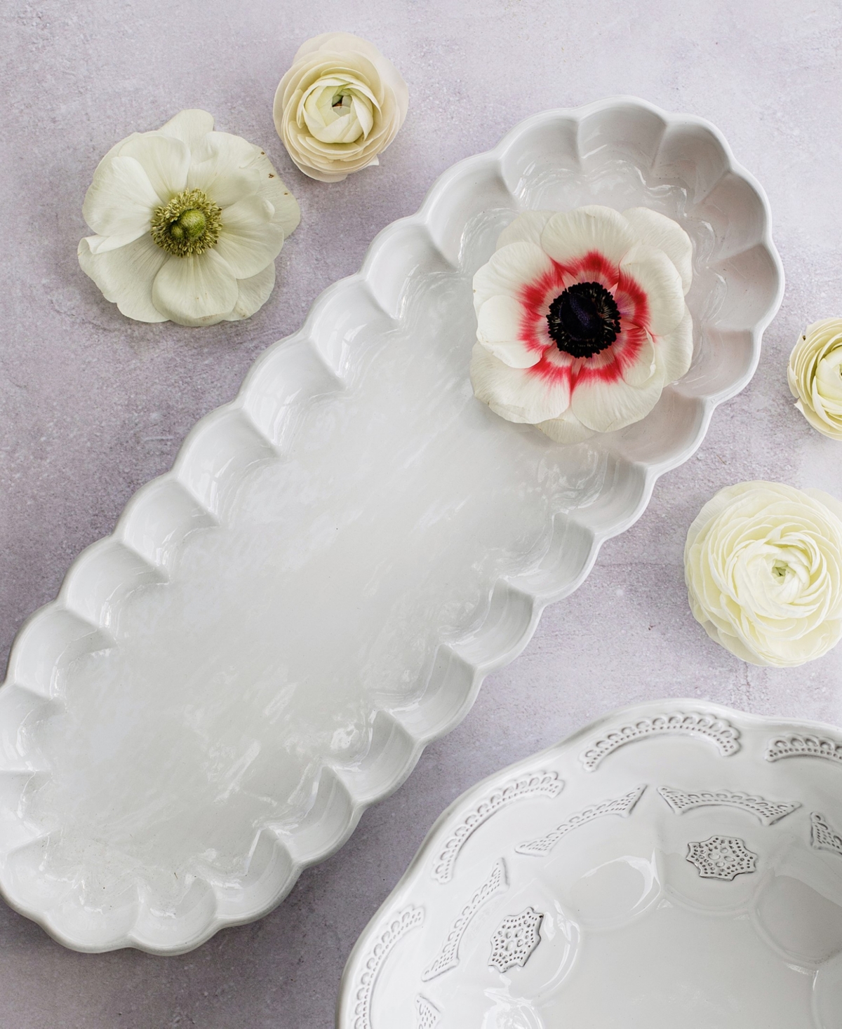 Vietri Incanto Ruffle Oval Tray